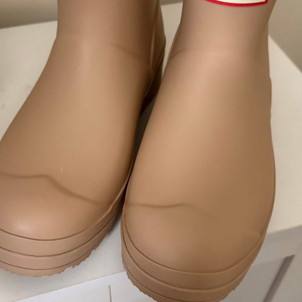 Hunter Women's Beige Winter Boots